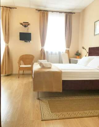 Мини-отель N-House Hotel Москва 2-местный номер комфорт улучшенный-1
