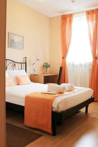 Мини-отель N-House Hotel Москва Номер стандарт с 1 двуспальной кроватью-4