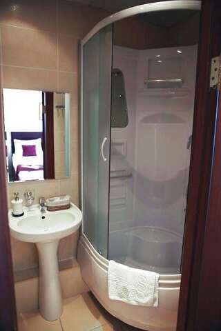 Мини-отель N-House Hotel Москва 2-местный номер комфорт улучшенный-12